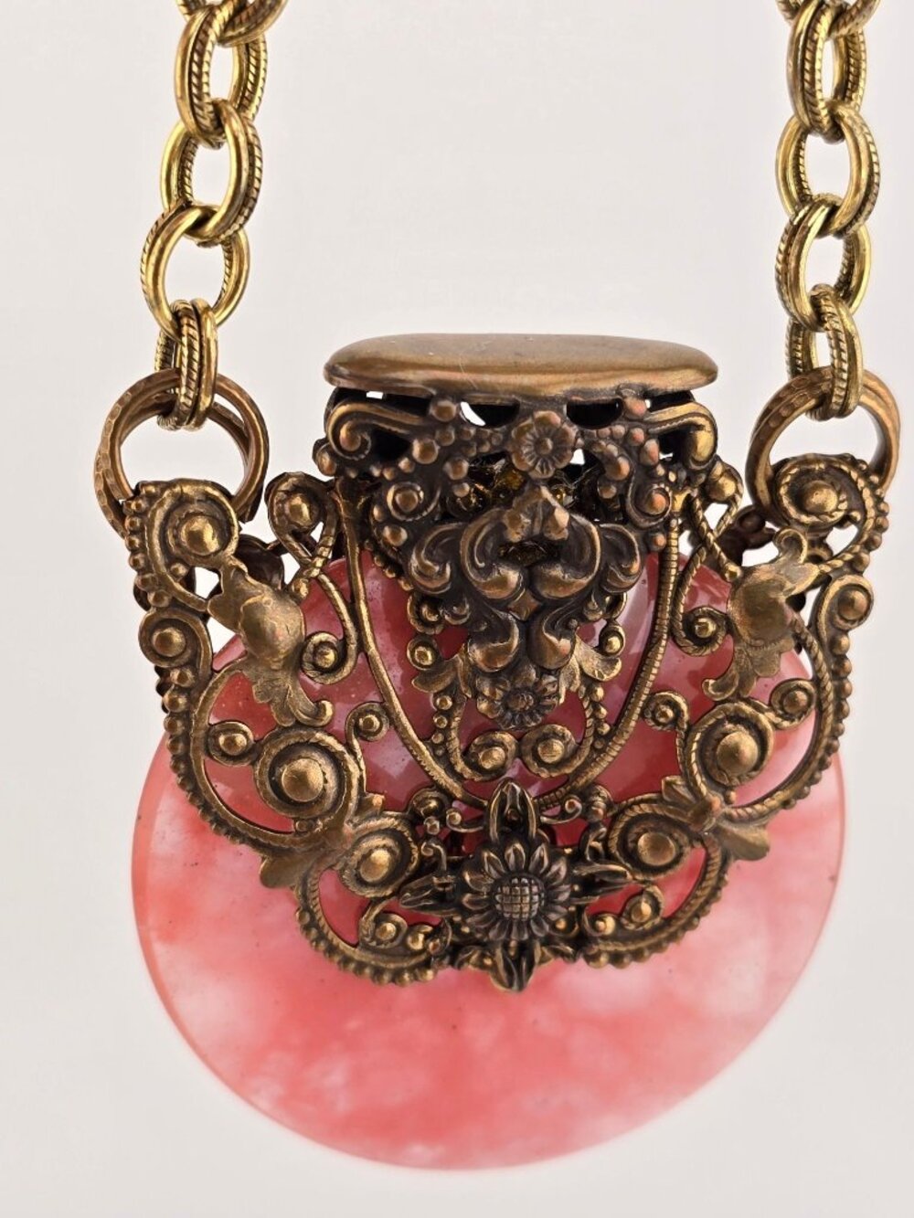 Vintage Jan Michaels Brass Necklace With Pink Resin Pendant & Filigree - Picture 2 of 8